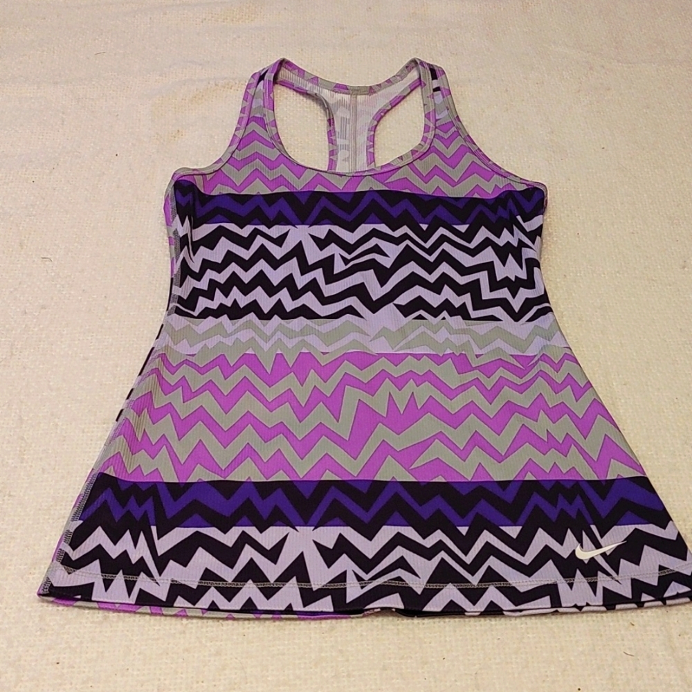 Nike tank
